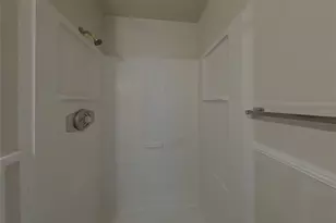 [Address not provided], Tampa, FL 33637 - Photo 9