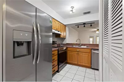 8411 Laurelon Place #10-3, Temple Terrace, FL 33637 - Photo 5