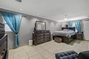 4023 Windtree Dr, Tampa, FL 33624 - Photo 21