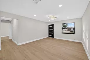 6107 Cole Dr, Tampa, FL 33634 - Photo 19