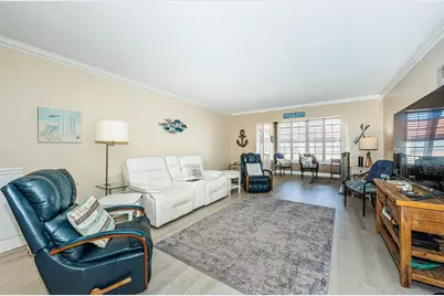 3010 59th Street S #302, Gulfport, FL 33707 - Photo 3