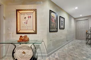 555 5th Ave NE, Saint Petersburg, FL 33701 - Photo 3