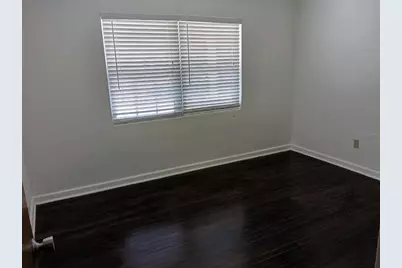 10611 Dixon Drive, Seminole, FL 33772 - Photo 9