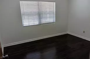 10611 Dixon Dr, Seminole, FL 33772 - Photo 9