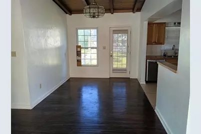 10611 Dixon Drive, Seminole, FL 33772 - Photo 5