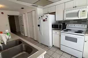 2314 Hawthorne Dr, Clearwater, FL 33763 - Photo 9