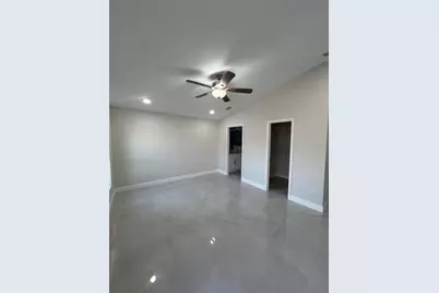 3917 W Robson Street, Tampa, FL 33614 - Photo 21