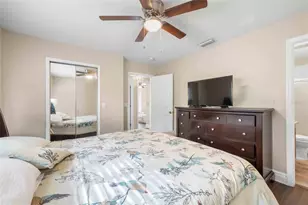 18103 Paradise Point Dr, Tampa, FL 33647 - Photo 11