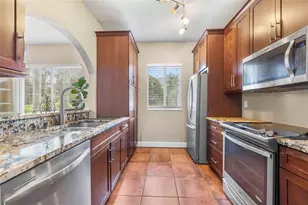 18103 Paradise Point Dr, Tampa, FL 33647 - Photo 21