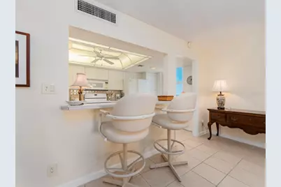 1430 Gulf Boulevard #110, Clearwater, FL 33767 - Photo 7