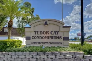 9105 Tudor Dr, Tampa, FL 33615 - Photo 23