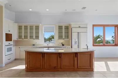 9546 W Gulf Boulevard, Treasure Island, FL 33706 - Photo 11