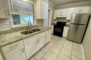 38313 Tucker Rd, Zephyrhills, FL 33542 - Photo 9