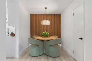 9402 N Newport Ave, Tampa, FL 33612 - Photo 15