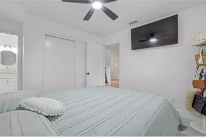 9402 N Newport Avenue, Tampa, FL 33612 - Photo 9