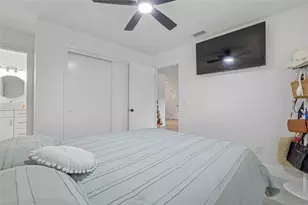 9402 N Newport Ave, Tampa, FL 33612 - Photo 9