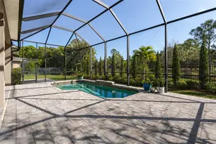 6615 Current Dr, Apollo Beach, FL 33572 - Photo 9