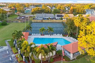 2408 Hammock Pine Blvd, Clearwater, FL 33761 - Photo 11