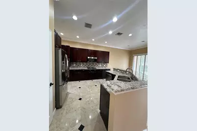 7729 Aralia Way, Seminole, FL 33777 - Photo 5