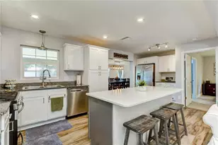 5600 30th Ave N, Saint Petersburg, FL 33710 - Photo 7
