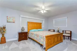 5600 30th Ave N, Saint Petersburg, FL 33710 - Photo 15