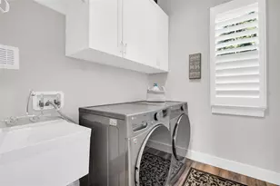 9840 W Bay St, Seminole, FL 33776 - Photo 47