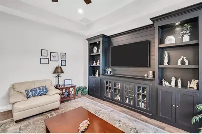 9840 W Bay Street, Seminole, FL 33776 - Photo 7