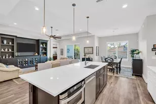 9840 W Bay St, Seminole, FL 33776 - Photo 13