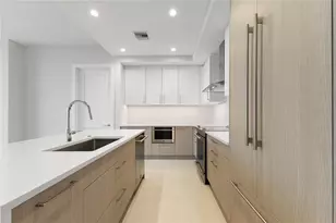275 1st Ave S, Saint Petersburg, FL 33701 - Photo 5