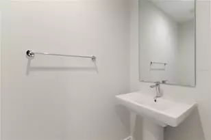 275 1st Ave S, Saint Petersburg, FL 33701 - Photo 11