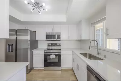 3656 Lake Bayshore Dr, Bldg K #319, Bradenton, FL 34205 - Photo 3