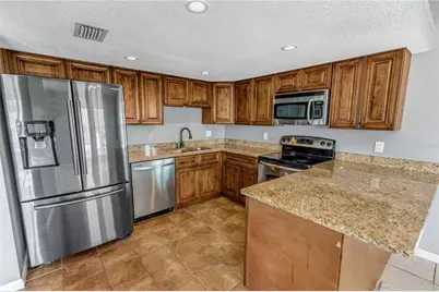 101 Valley Drive, Brandon, FL 33510 - Photo 15