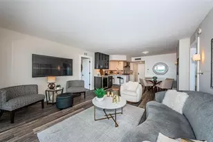 4900 Brittany Dr S, Saint Petersburg, FL 33715 - Photo 5