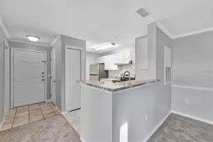 18001 Richmond Pl Dr, Tampa, FL 33647 - Photo 7