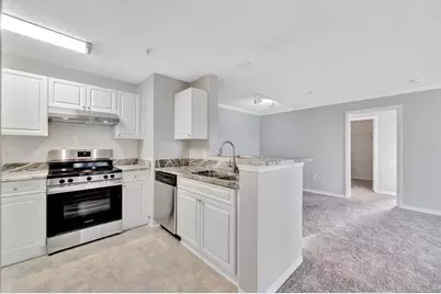 18001 Richmond Place Drive #437, Tampa, FL 33647 - Photo 9