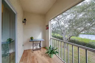 1860 Massachusetts Ave NE, Saint Petersburg, FL 33703 - Photo 13