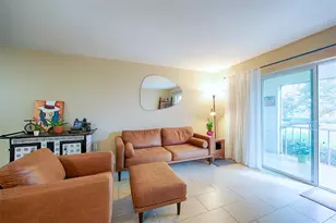 1860 Massachusetts Ave NE, Saint Petersburg, FL 33703 - Photo 11