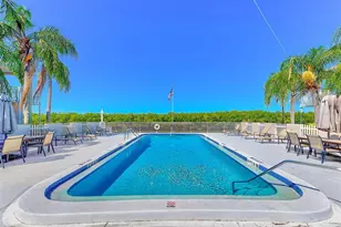 8801 Bay Pointe Dr, Tampa, FL 33615 - Photo 21