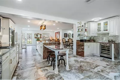 6907 W Creek Drive, Tampa, FL 33615 - Photo 11