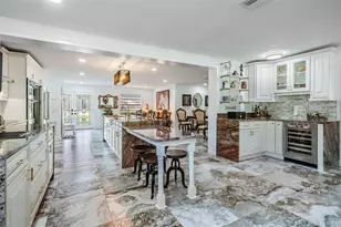 6907 W Creek Dr, Tampa, FL 33615 - Photo 11