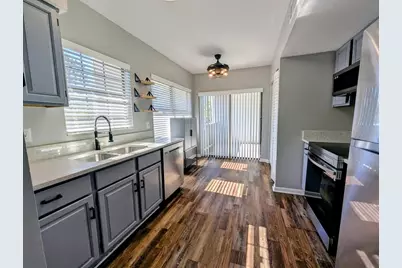 8707 Bardmoor Place #202, Seminole, FL 33777 - Photo 5