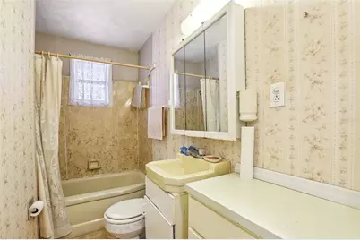 38025 13th Avenue, Zephyrhills, FL 33542 - Photo 9