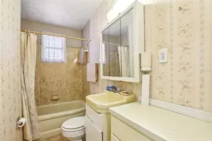 38025 13th Ave, Zephyrhills, FL 33542 - Photo 9