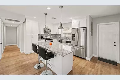 6504 N 21st Street, Tampa, FL 33610 - Photo 5