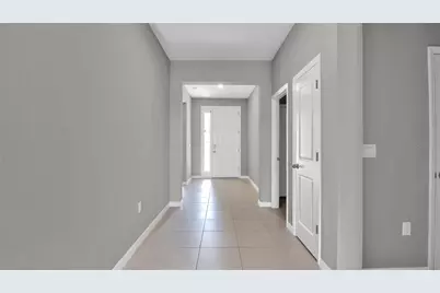 5427 Flint Hills Drive, Wimauma, FL 33598 - Photo 9