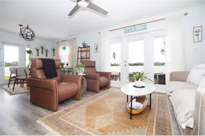 5129 SE Salmon Drive SE #A, Saint Petersburg, FL 33705 - Photo 5