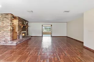 870 N Country Club Dr, Crystal River, FL 34429 - Photo 7