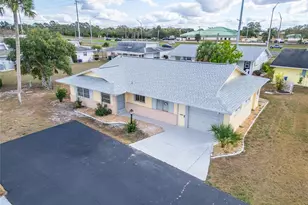 705 Churchill Pl, Sun City Center, FL 33573 - Photo 69