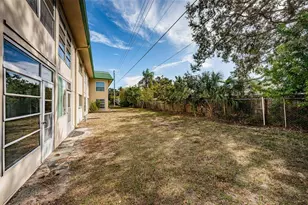 2001 Greenbriar Blvd, Clearwater, FL 33763 - Photo 21