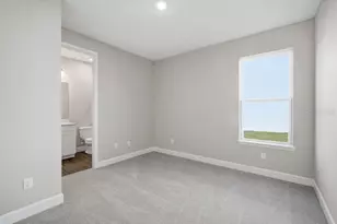 35056 Emberview Dr, Zephyrhills, FL 33541 - Photo 21